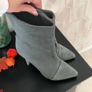 Steve Madden grey suede booties 7